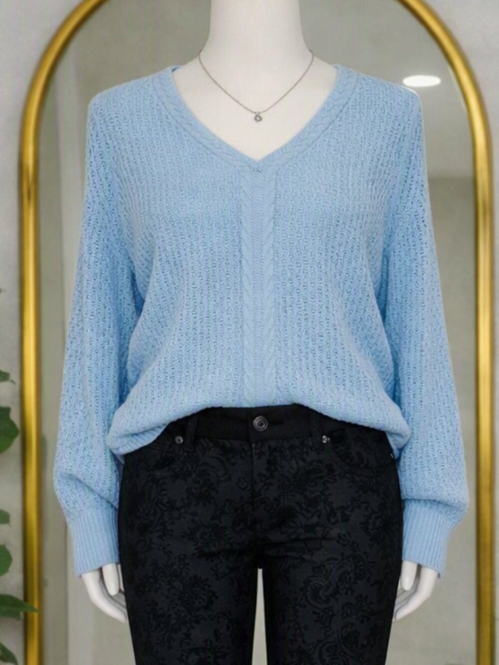 Madison + Hudson Women's V Neck Knit Long Sleeve Sweater Light Blue SM NWOT